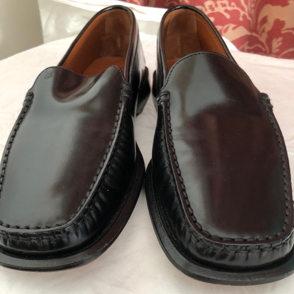 Classic Black Leather Slip-On Women’s Loafers